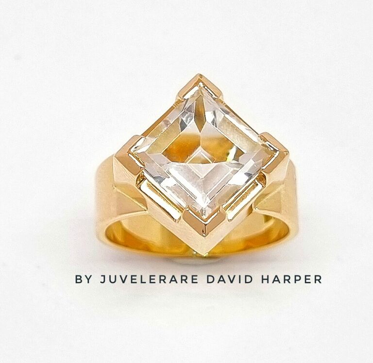 Rock quartz ring by Juvelerare David Harper